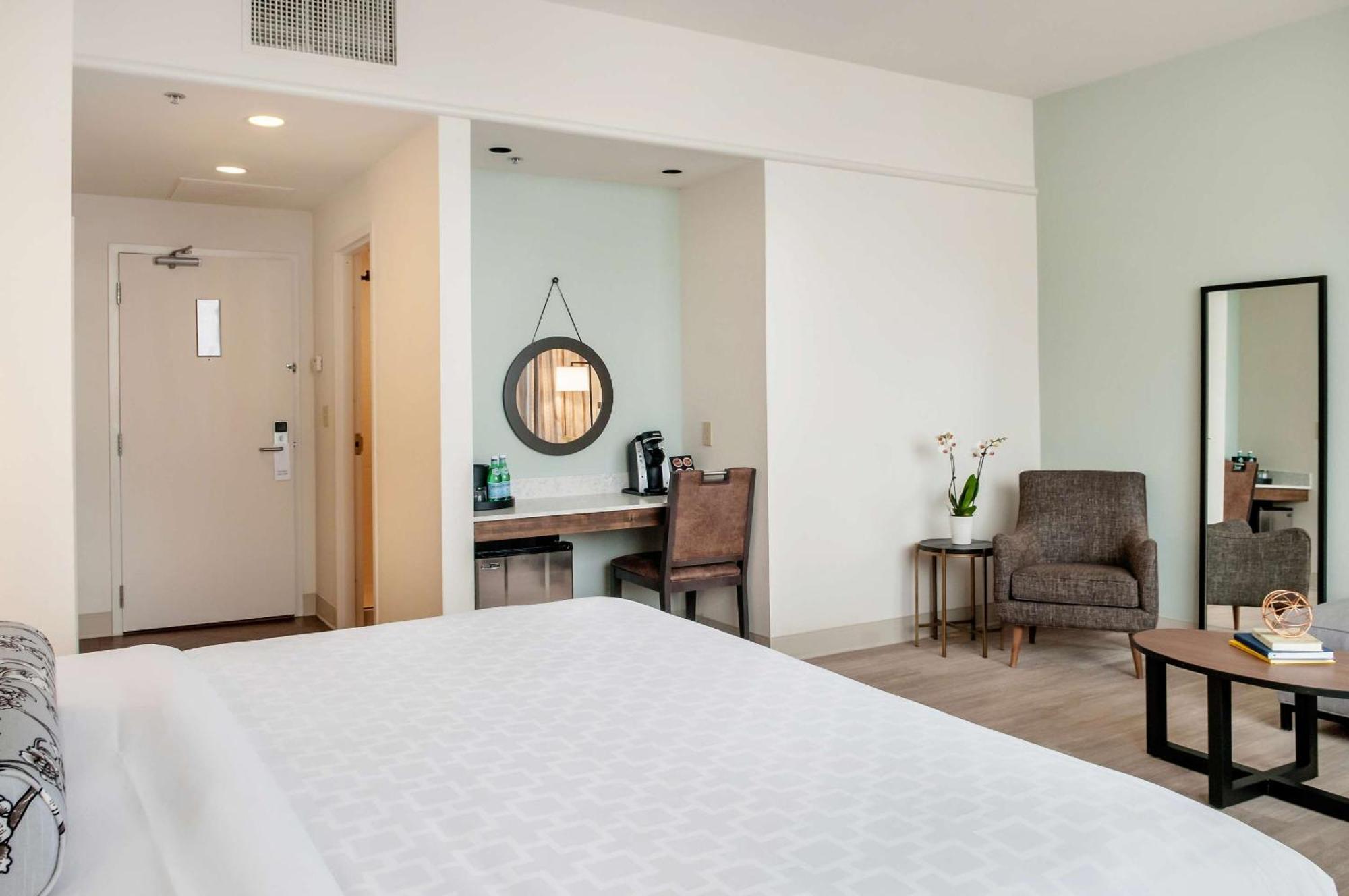 St Charles Coach House, Ascend Hotel Collection New Orleans Esterno foto