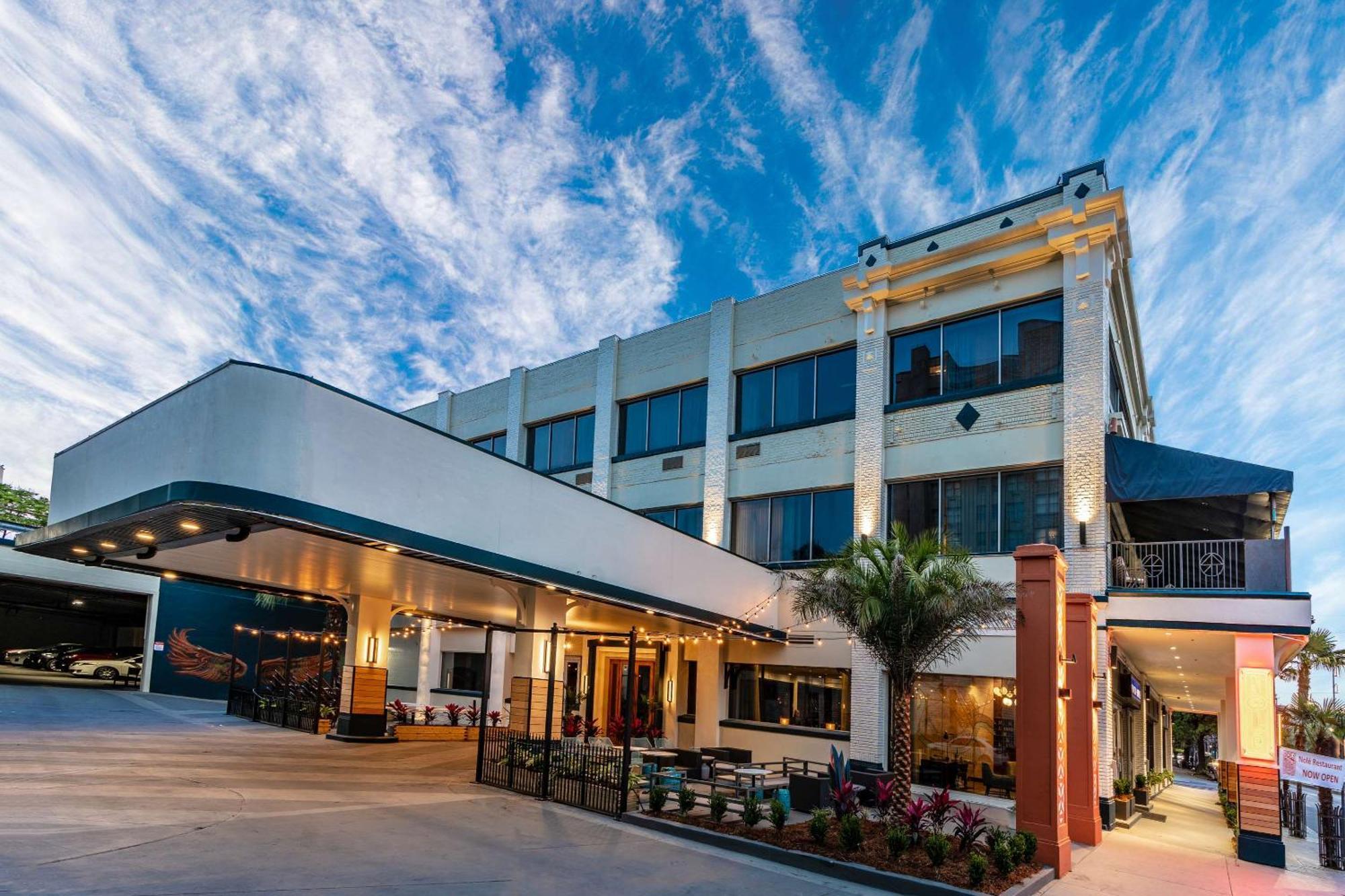 St Charles Coach House, Ascend Hotel Collection New Orleans Esterno foto